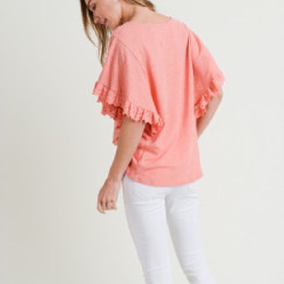 Scallop Trim Knit - Picture 3 of 3